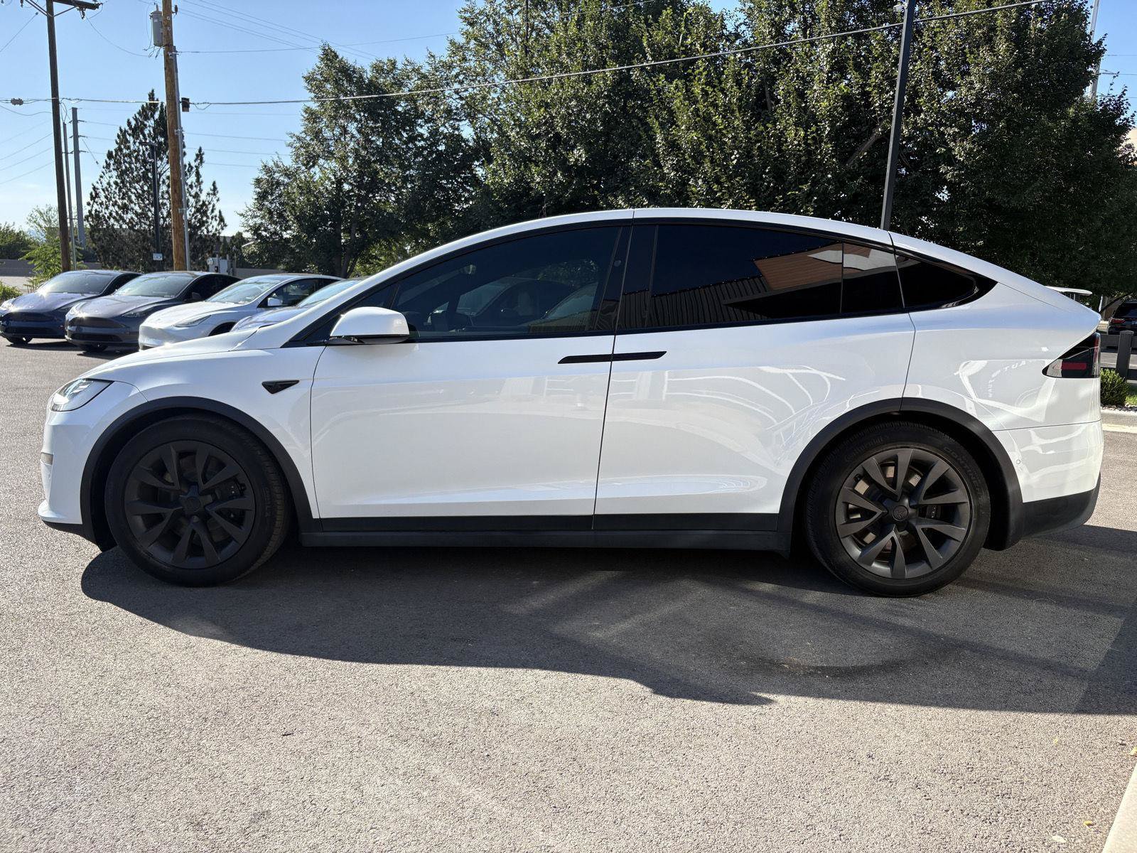 Used 2022 Tesla Model X AWD/4WD image 5