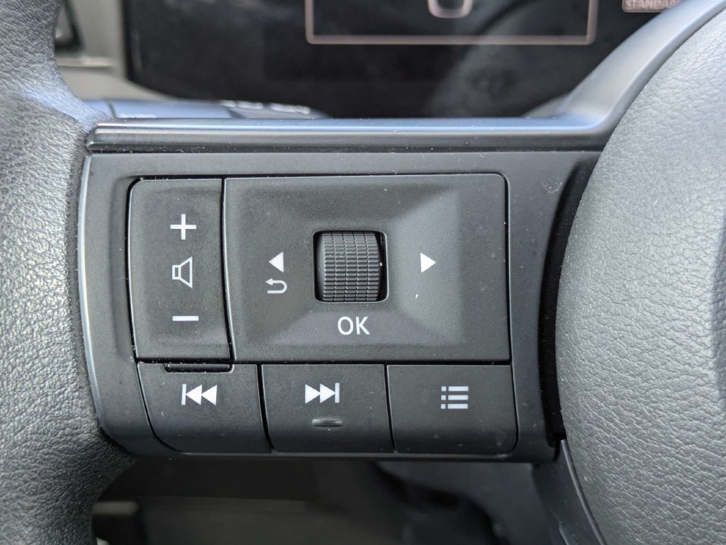 Used 2025 Nissan Kicks S FWD image 26
