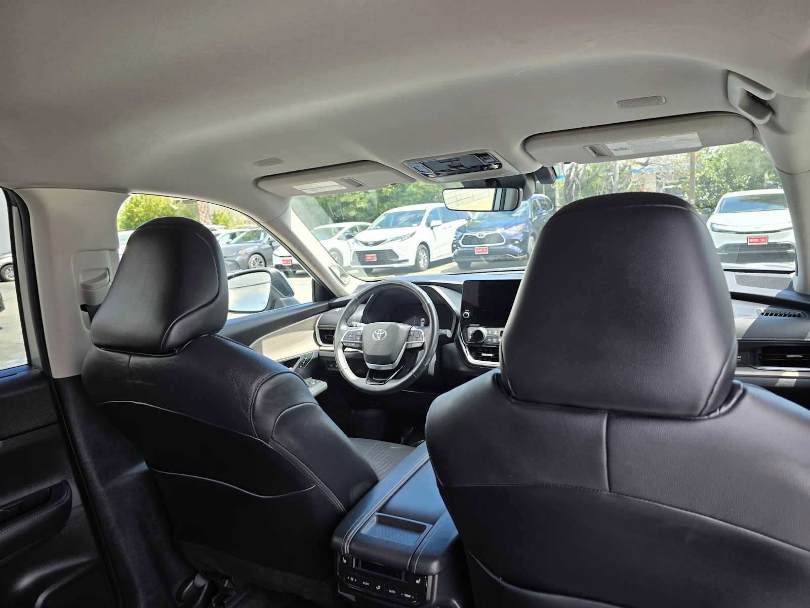 Used 2024 Toyota Grand Highlander FWD image 16