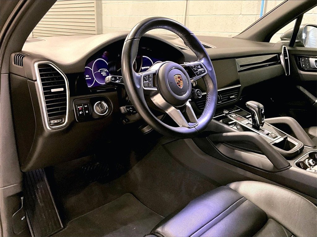 Certified 2022 Porsche Cayenne E-Hybrid image 4