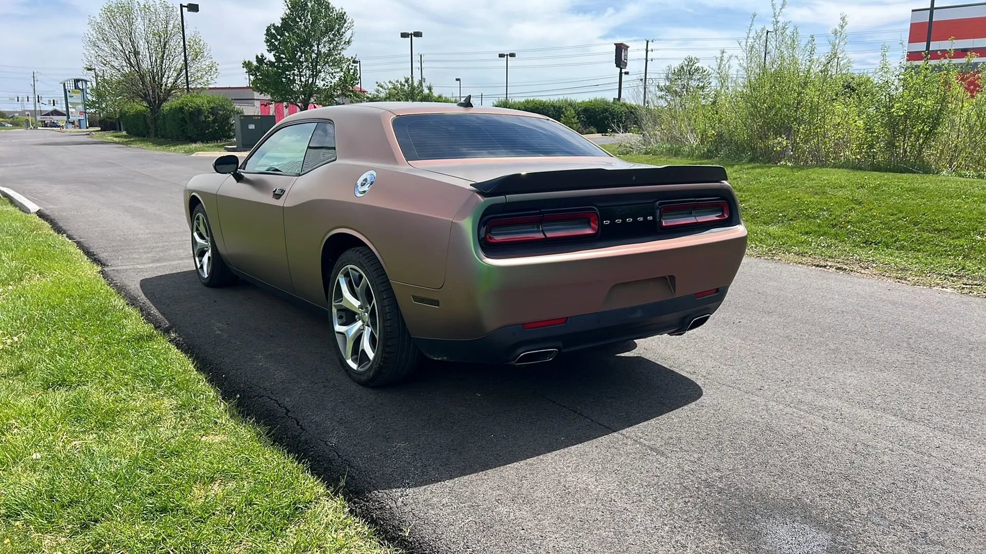 Used 2015 Dodge Challenger SXT Plus RWD image 7