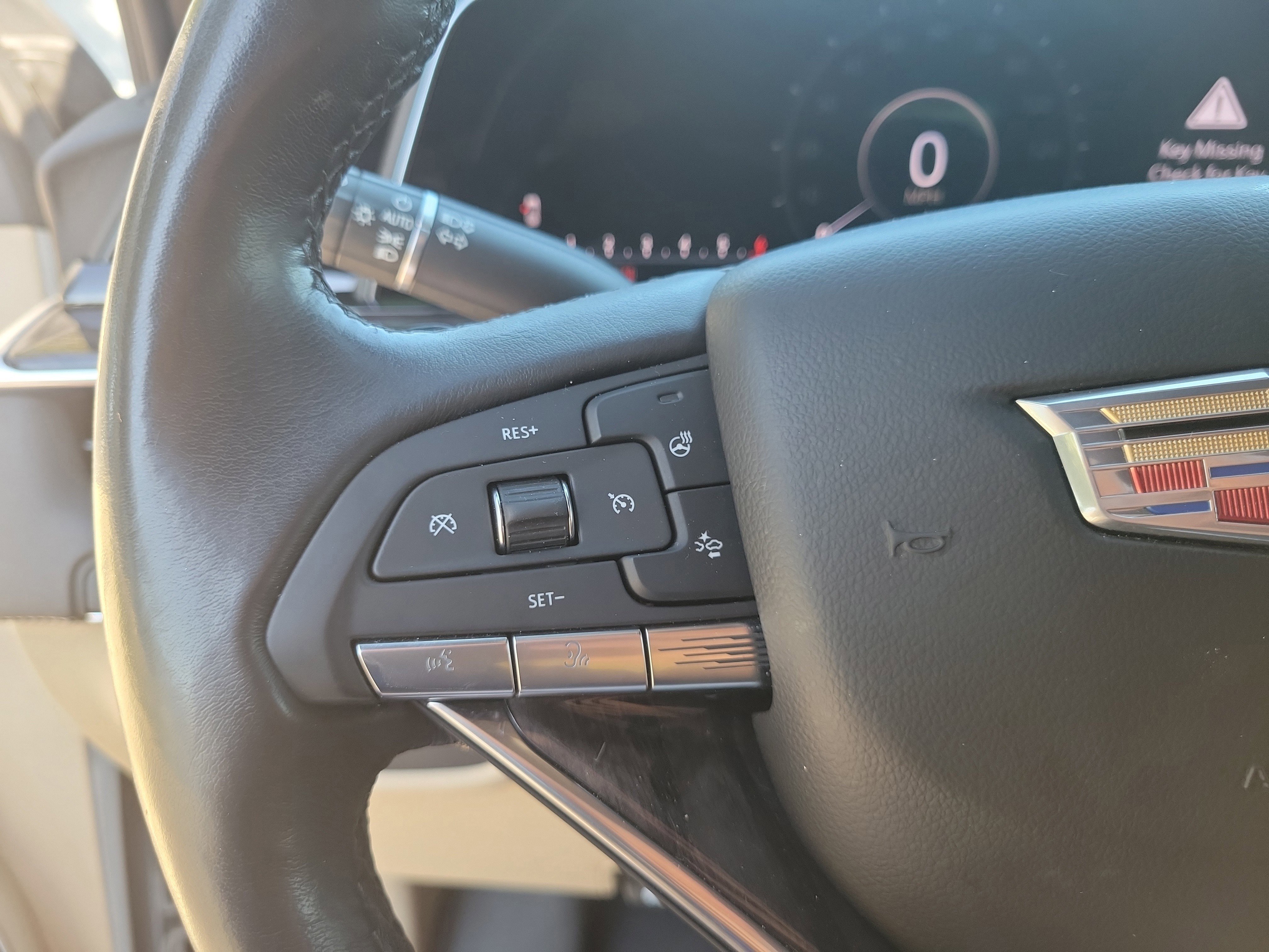 Used 2021 Cadillac Escalade Premium Luxury image 31