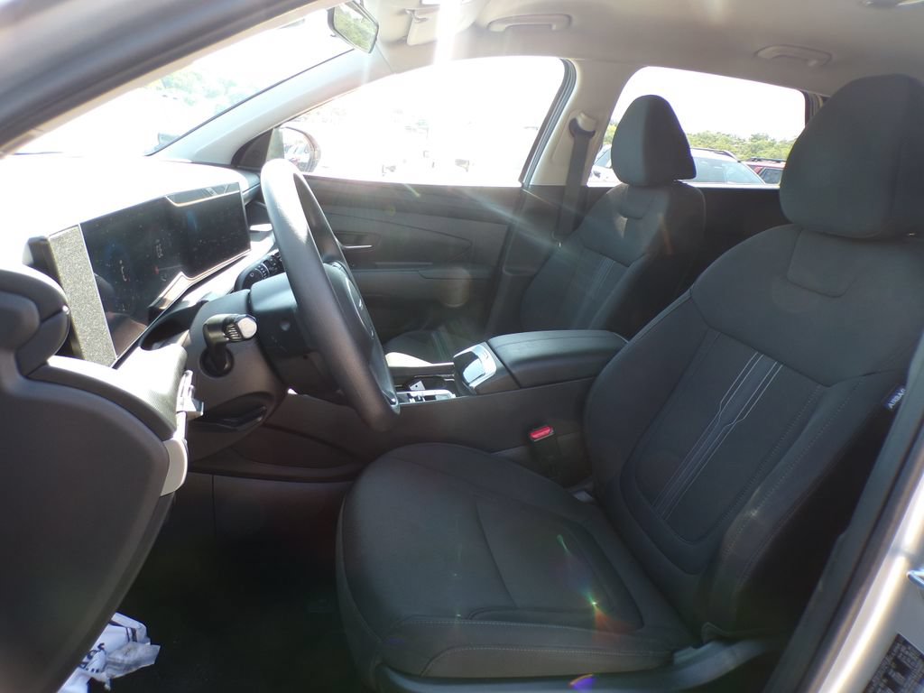 Certified 2025 Hyundai Tucson SEL AWD/4WD image 13