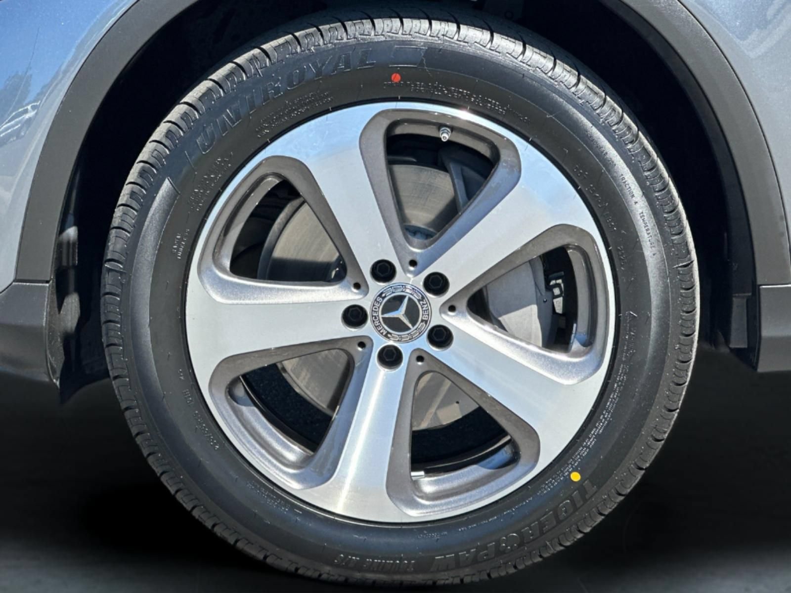 Used 2021 Mercedes-Benz GLC 300 4MATIC image 25