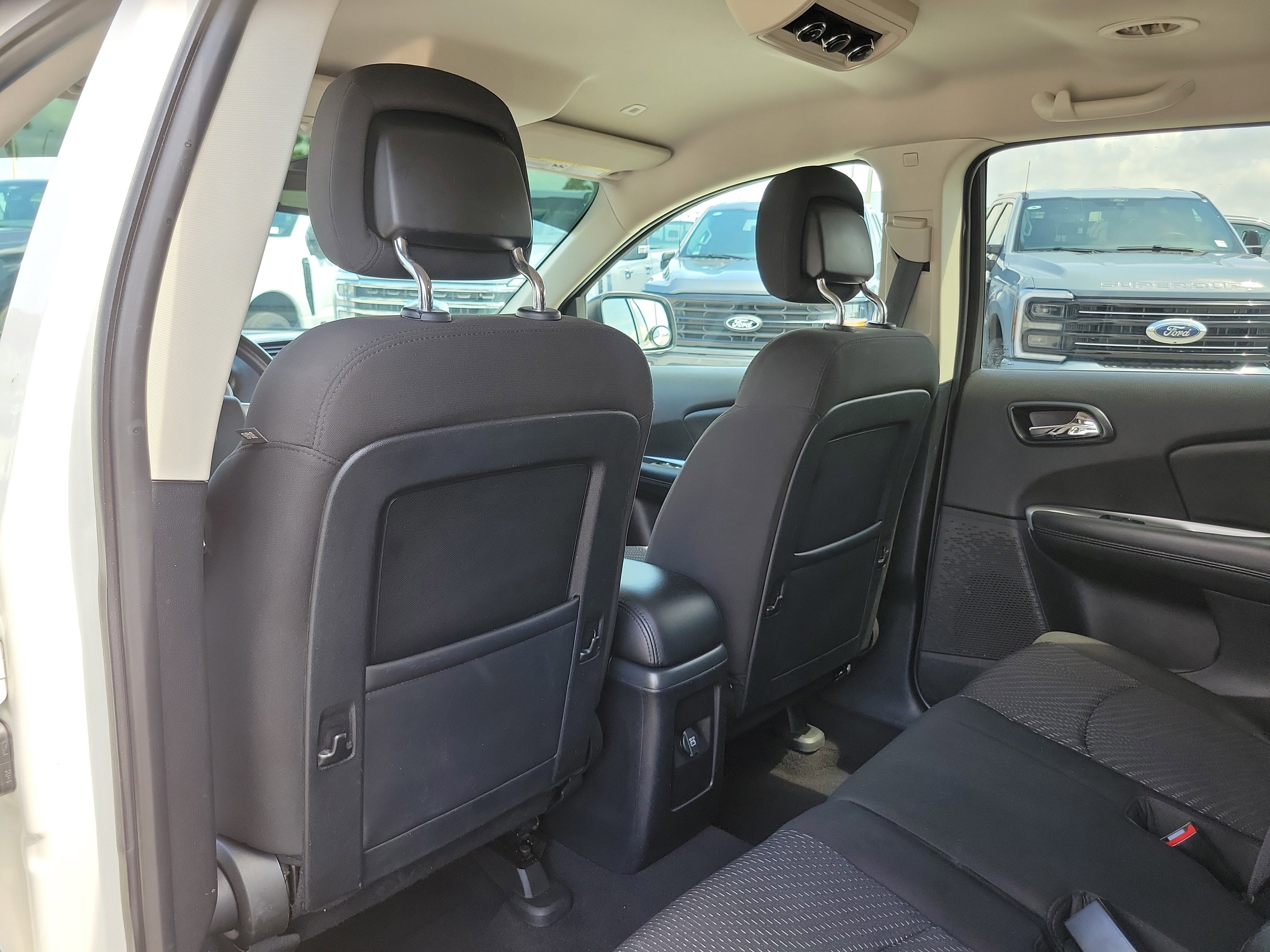 Used 2020 Dodge Journey SE w/ SE Popular Equipment Group FWD image 16