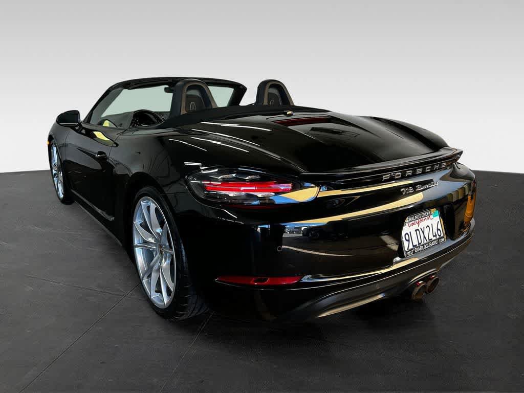 Used 2019 Porsche 718 Boxster RWD image 5