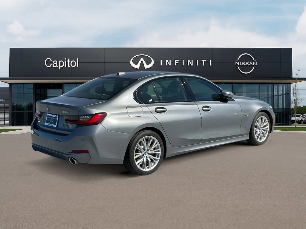 Used 2023 BMW 330e image 5