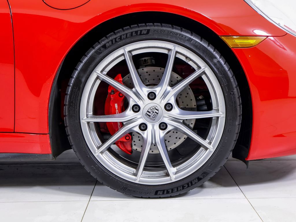 Certified 2018 Porsche 911 Targa 4S image 25