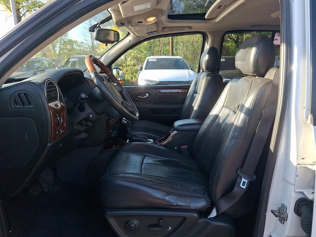 Used 2005 GMC Envoy Denali image 19