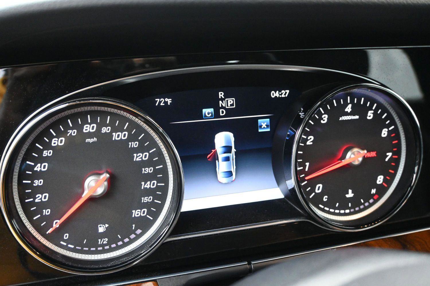 Used 2019 Mercedes-Benz E 300 4MATIC image 3
