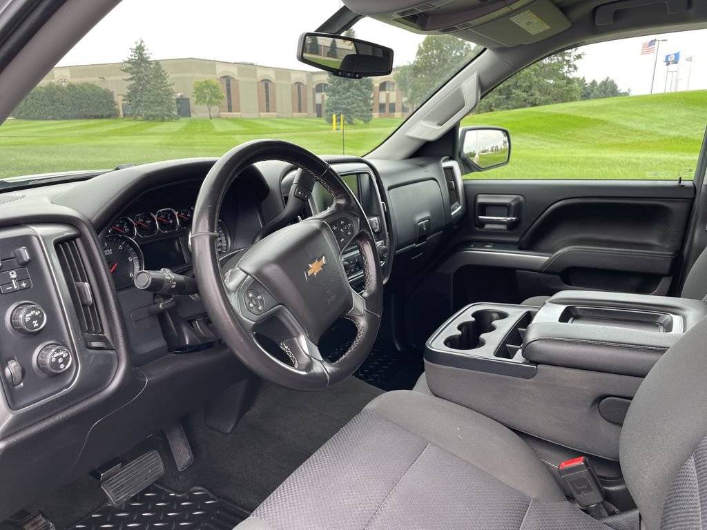 Used 2017 Chevrolet Silverado 1500 LT w/ All Star Edition AWD/4WD image 9