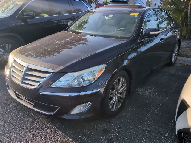 Used 2012 Hyundai Genesis 3.8 w/ Premium Pkg RWD image 5