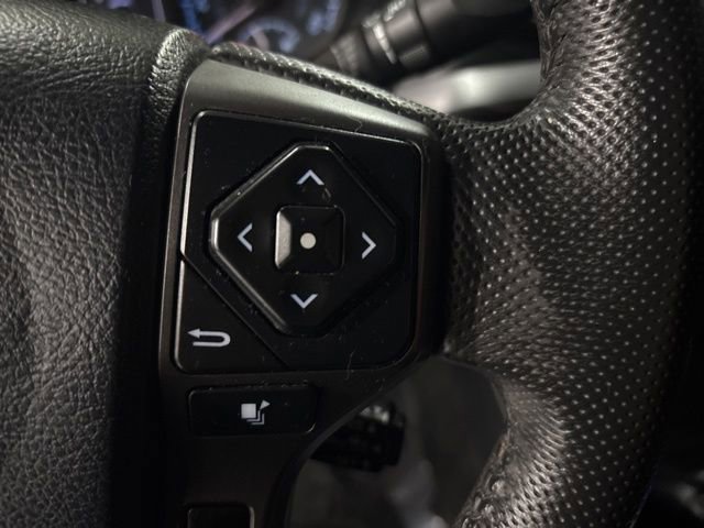 Used 2020 Toyota Tacoma TRD Off-Road w/ Technology Package image 15