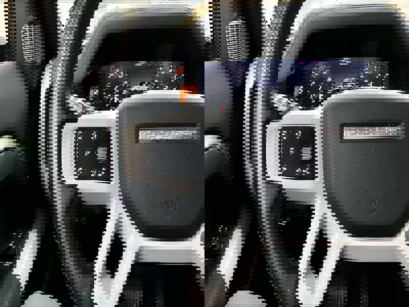 Used 2021 Land Rover Defender 90 First Edition image 20