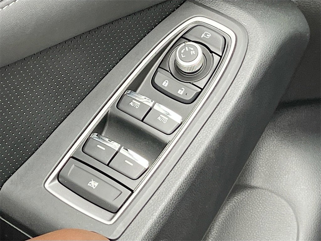Used 2023 Subaru Ascent Touring image 18