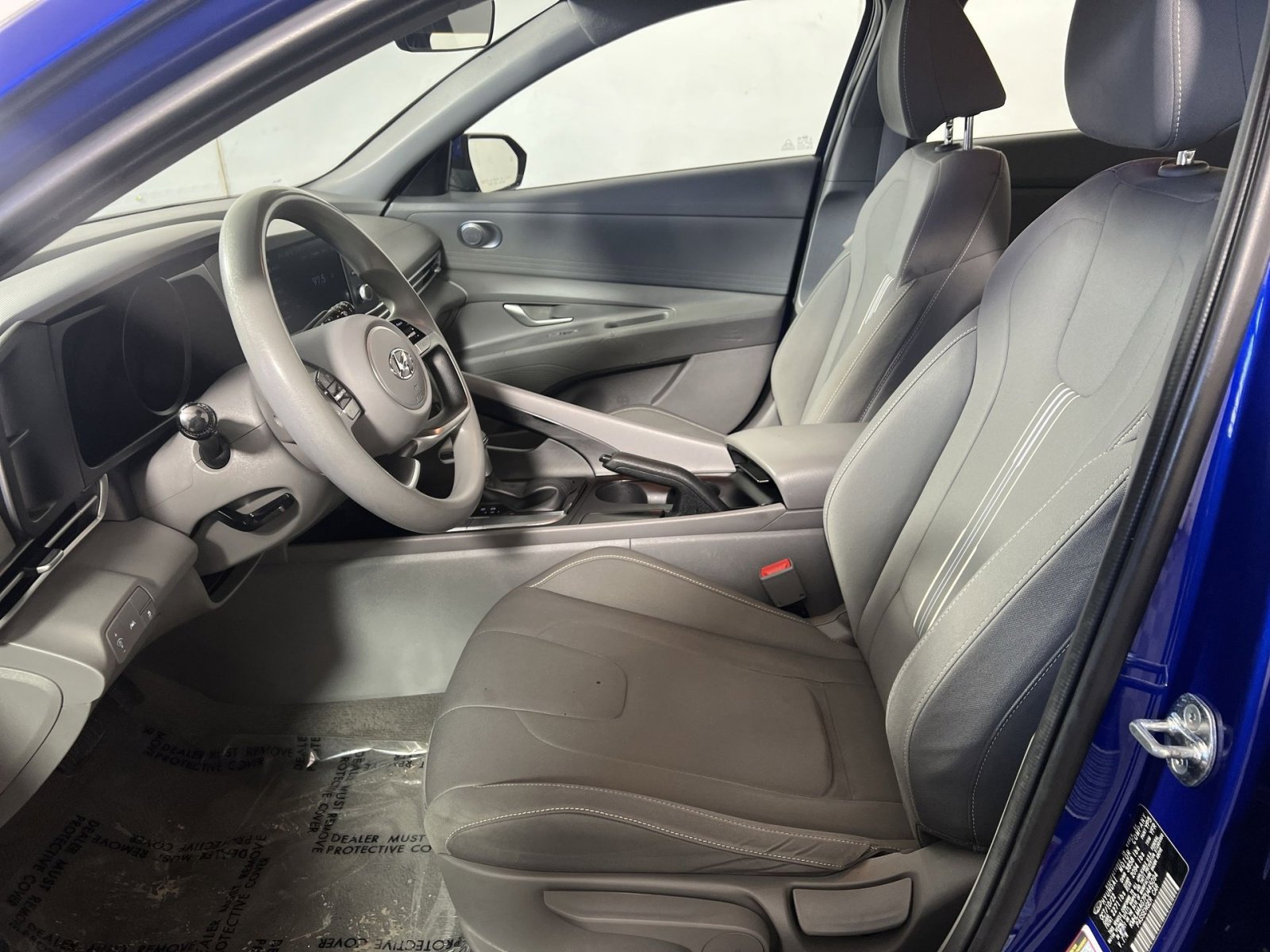 Used 2023 Hyundai Elantra SEL w/ Cargo Package image 12