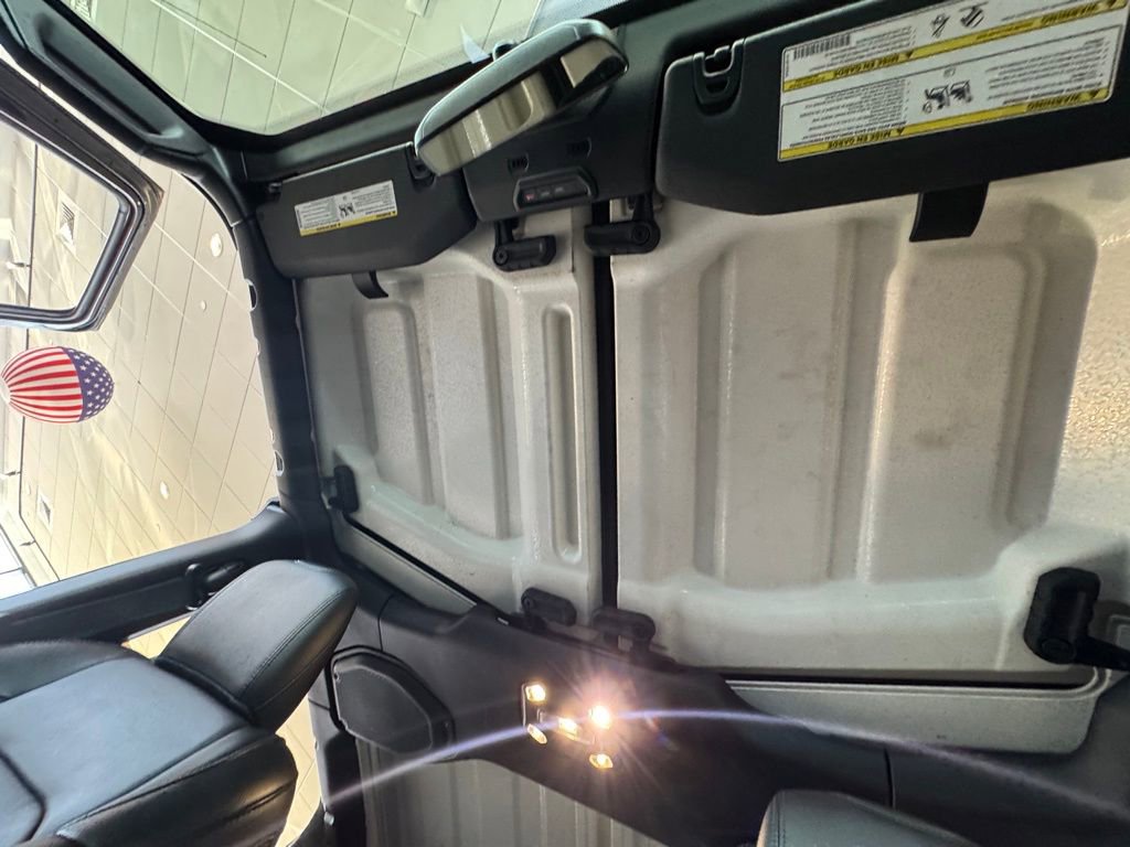 Used 2023 Jeep Gladiator Overland image 19