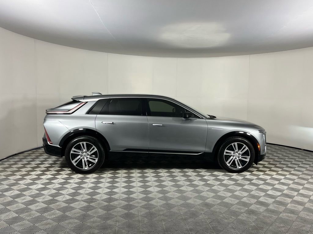 Used 2024 Cadillac Lyriq Tech w/ Driver Assist Package image 5