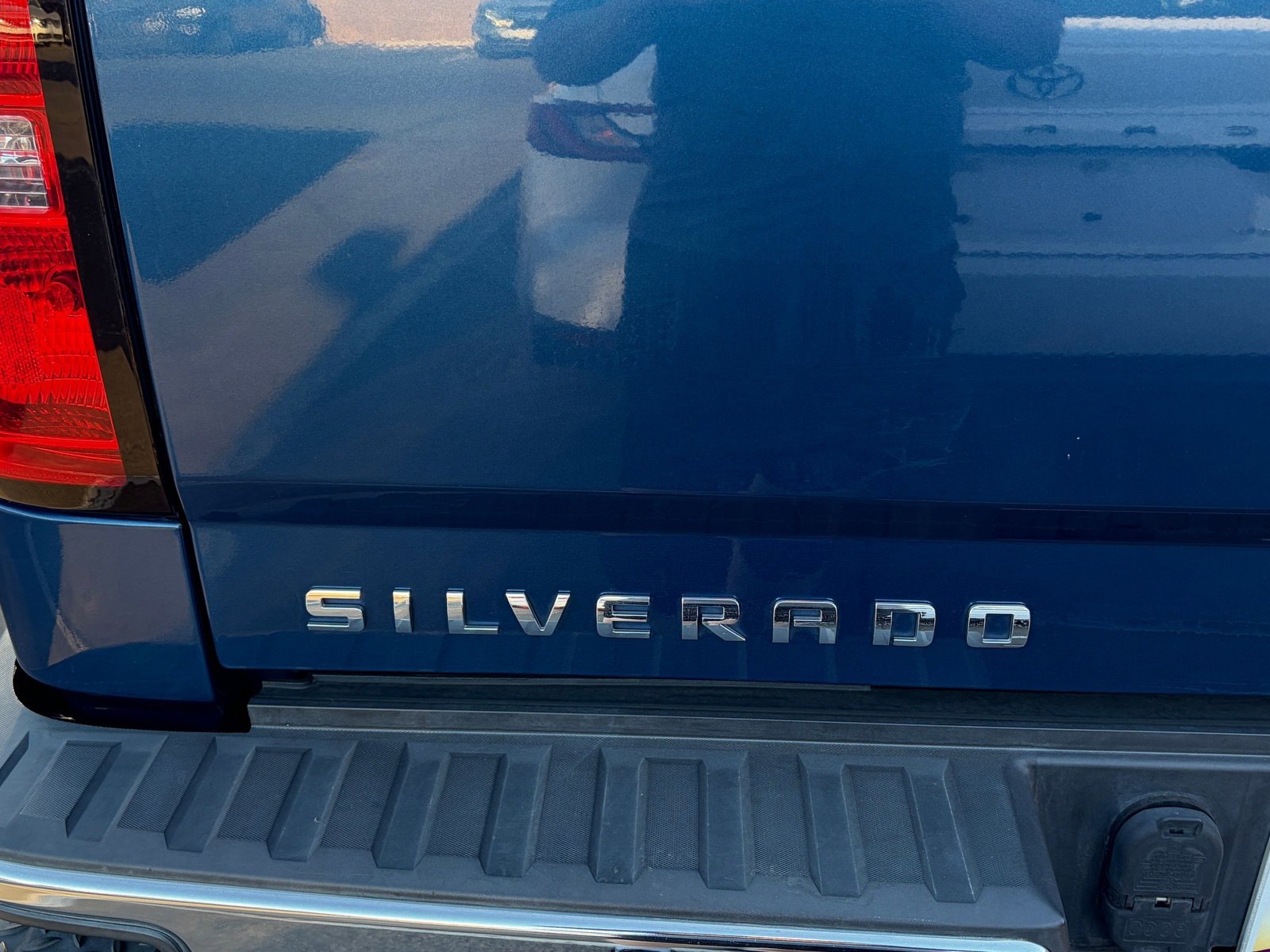 Used 2015 Chevrolet Silverado 1500 LT RWD image 8