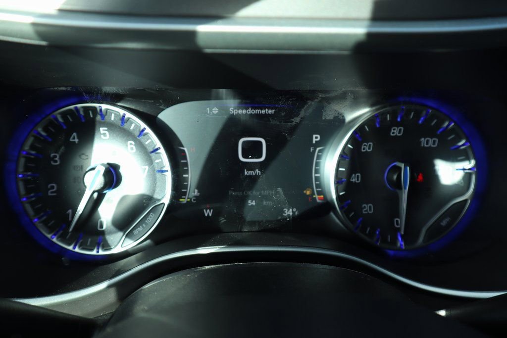 New 2026 Chrysler Pacifica Select FWD image 4