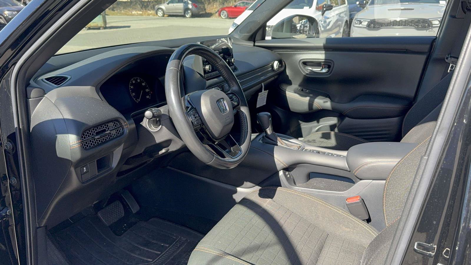Used 2024 Honda HR-V Sport image 25