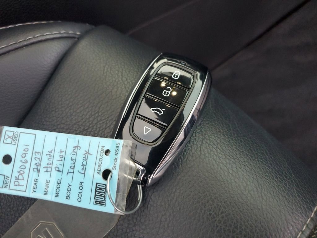 Used 2023 Honda Pilot Touring image 43