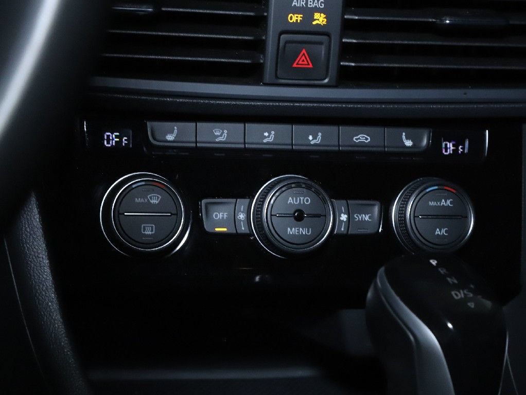 Used 2023 Volkswagen Jetta SE FWD image 26