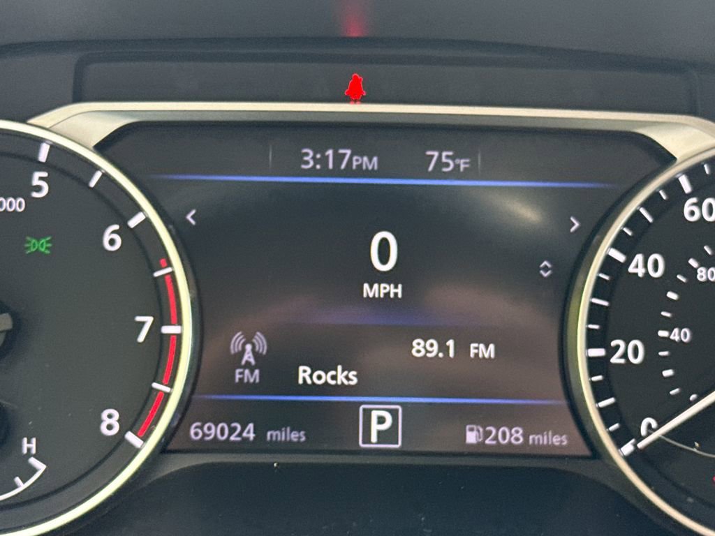 Used 2021 Nissan Sentra SV FWD image 16