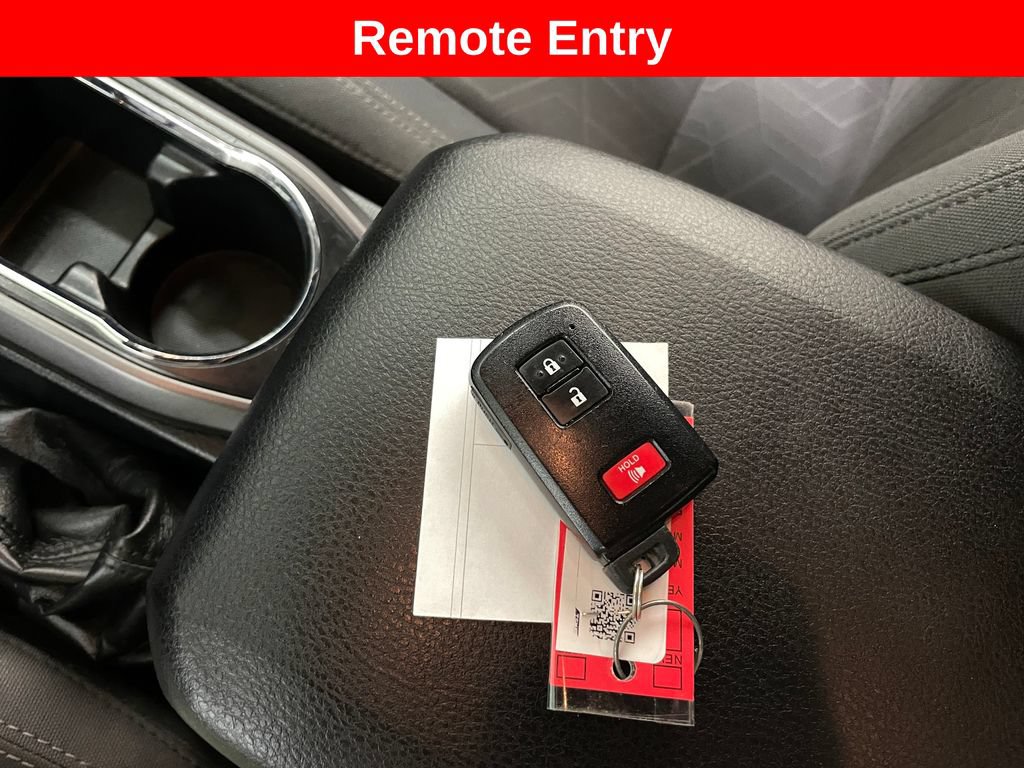 Used 2019 Toyota Tacoma TRD Off-Road AWD/4WD image 7