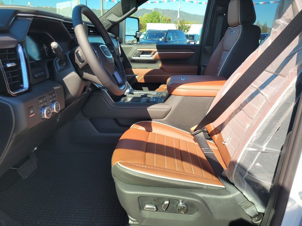 New 2026 GMC Sierra 2500 Denali Ultimate w/ Max Trailering Package AWD/4WD image 10