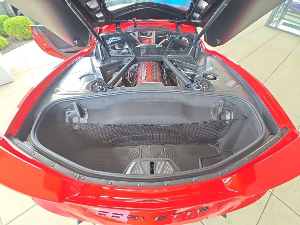 Used 2022 Chevrolet Corvette Stingray Preferred Cpe w/ Z51 Performance Package RWD image 13