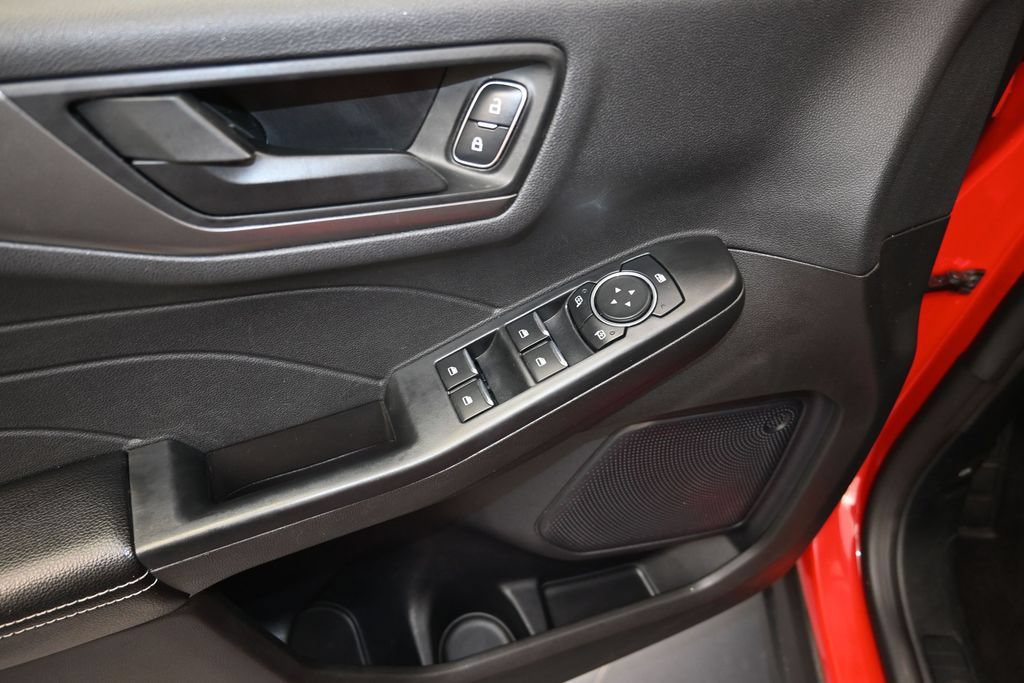 Used 2024 Ford Escape Active AWD/4WD image 11