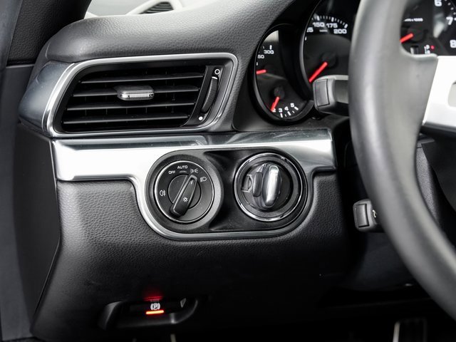 Used 2014 Porsche 911 Carrera image 10