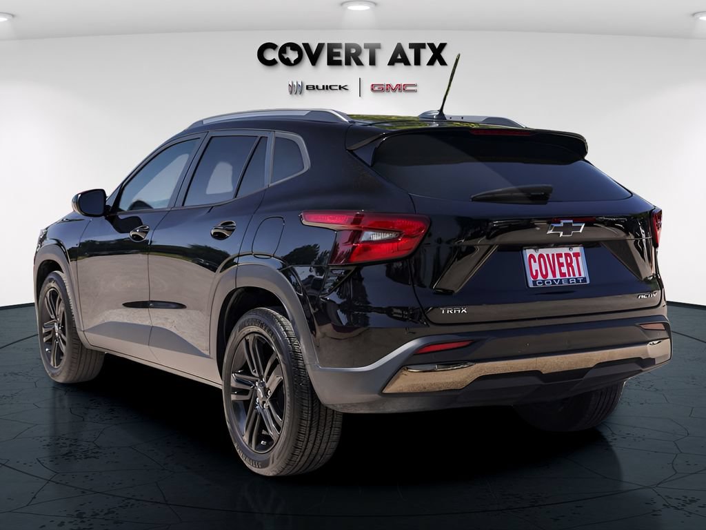 Used 2025 Chevrolet Trax ACTIV FWD image 6