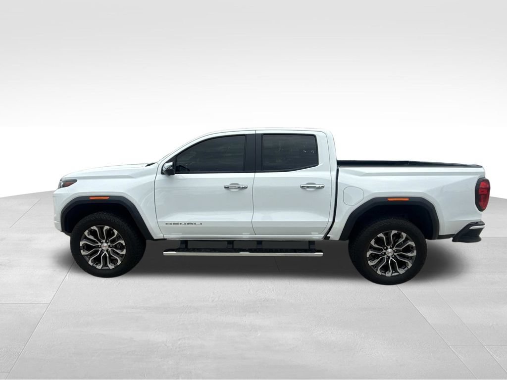 Used 2025 GMC Canyon Denali AWD/4WD image 6