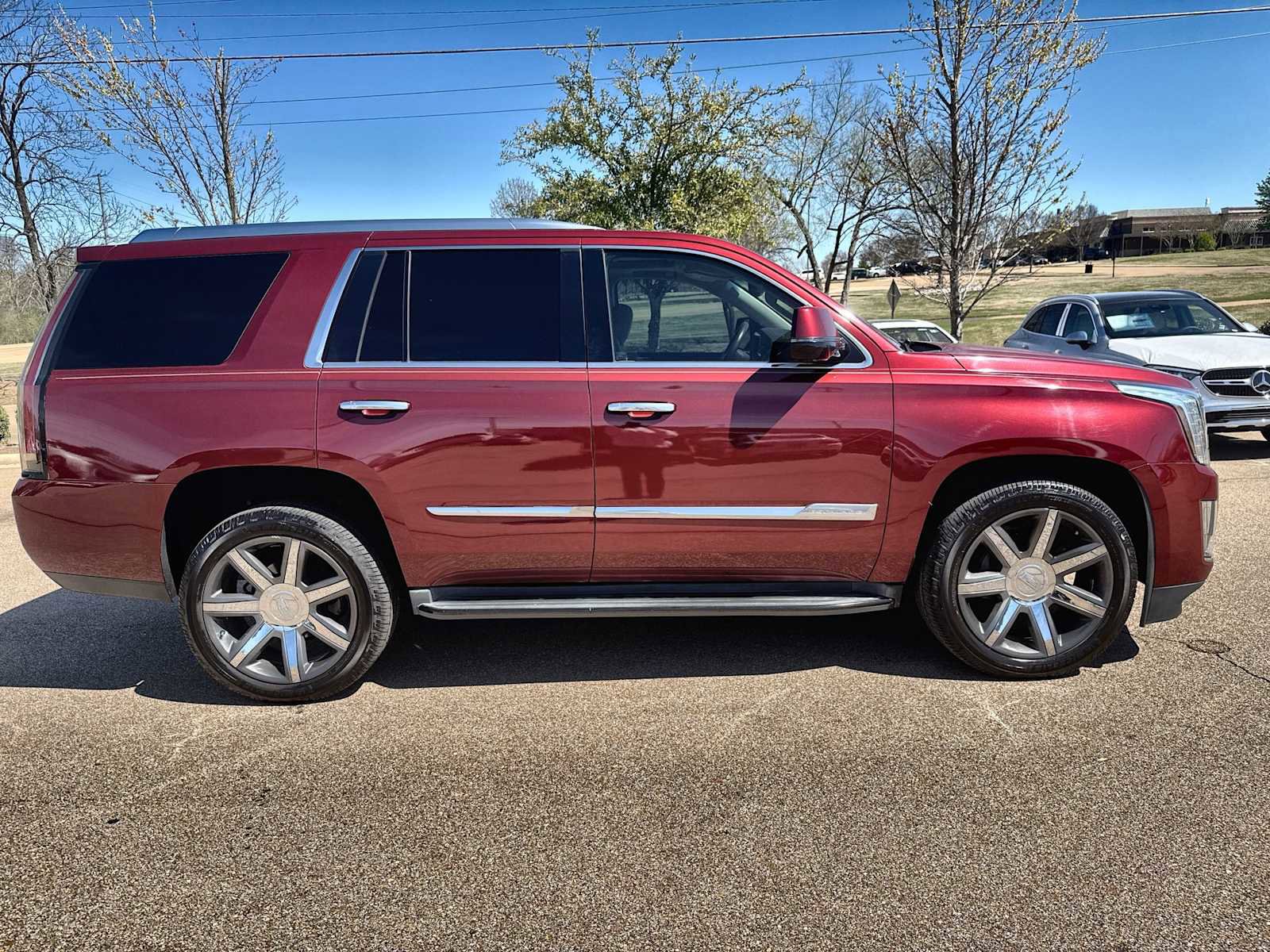 Used 2016 Cadillac Escalade Luxury image 10