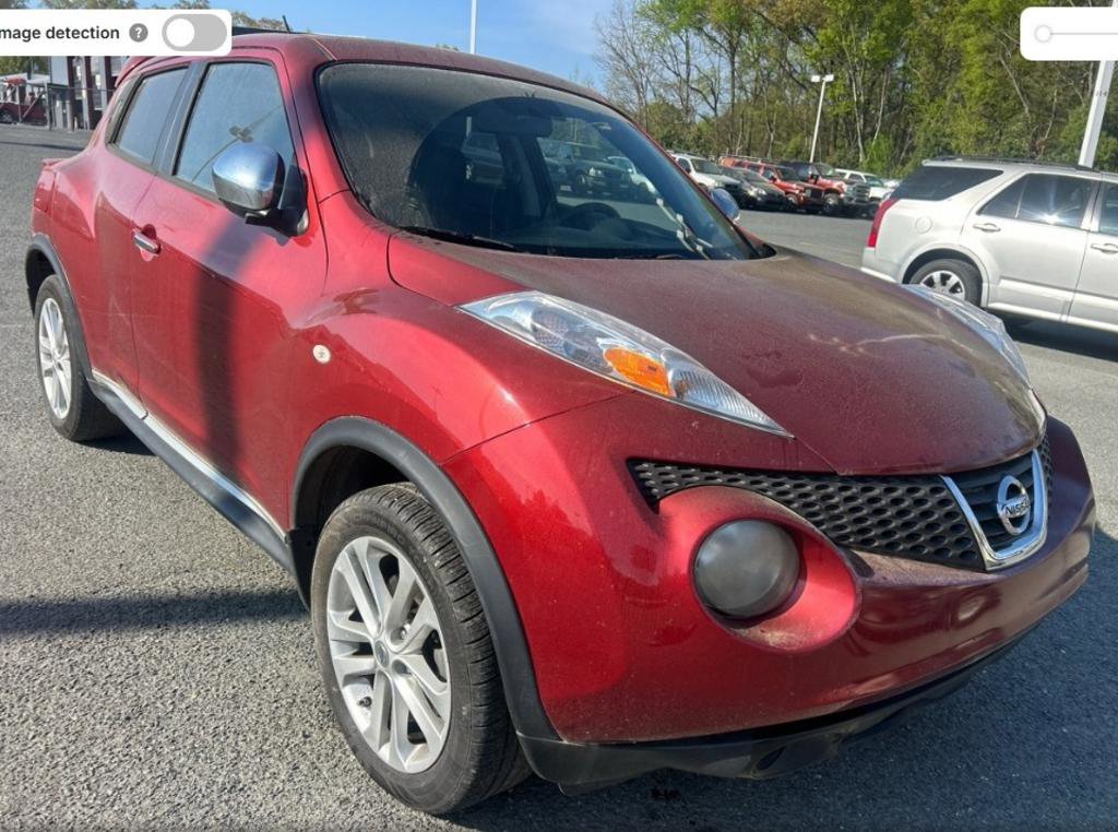 Used 2012 Nissan Juke SV w/ Chrome Pkg FWD image 2