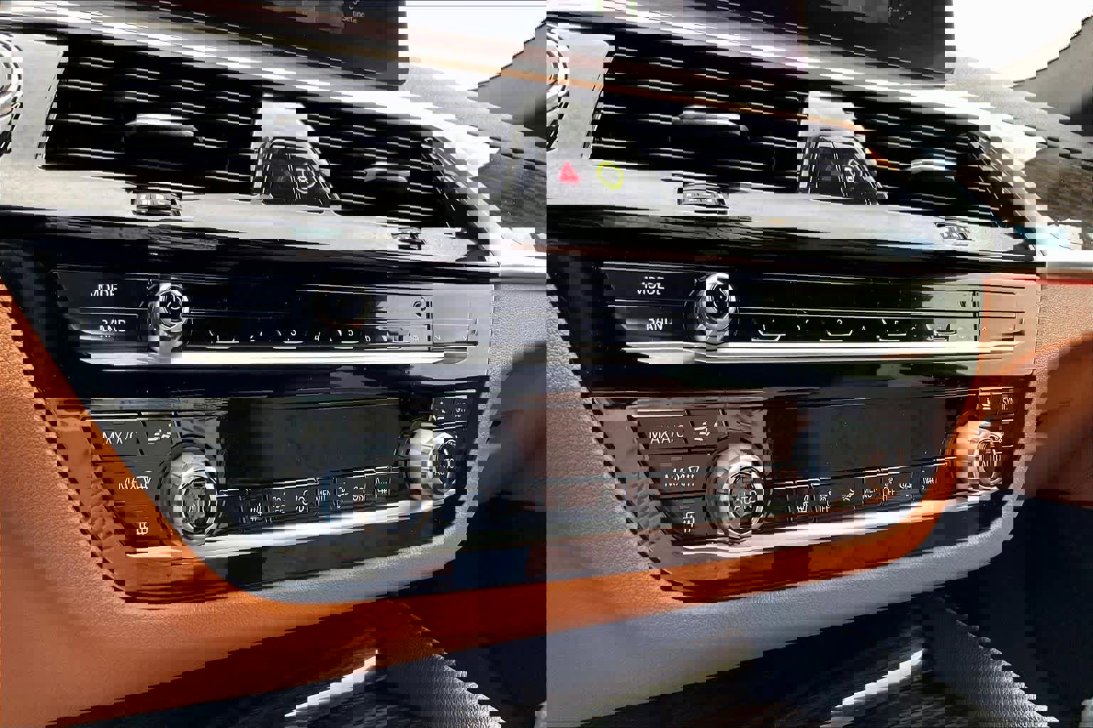 Used 2021 BMW 530e xDrive image 36