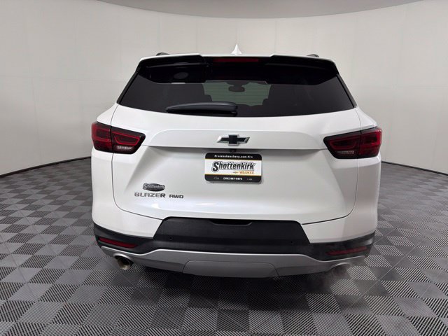 Used 2023 Chevrolet Blazer LT AWD/4WD image 7