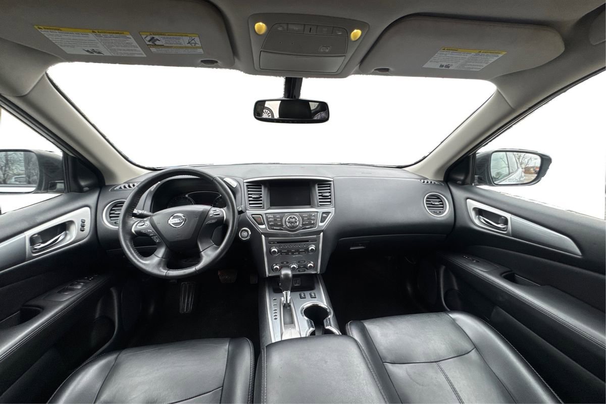 Used 2020 Nissan Pathfinder SL FWD image 28