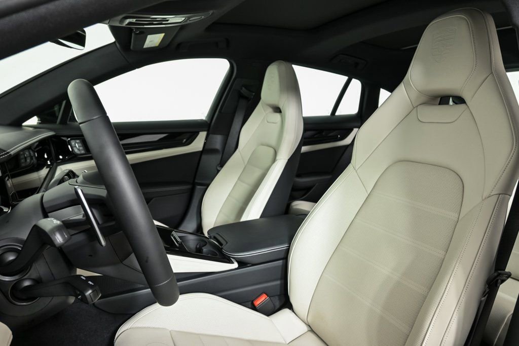 New 2026 Porsche Panamera 4 E-Hybrid AWD/4WD image 5