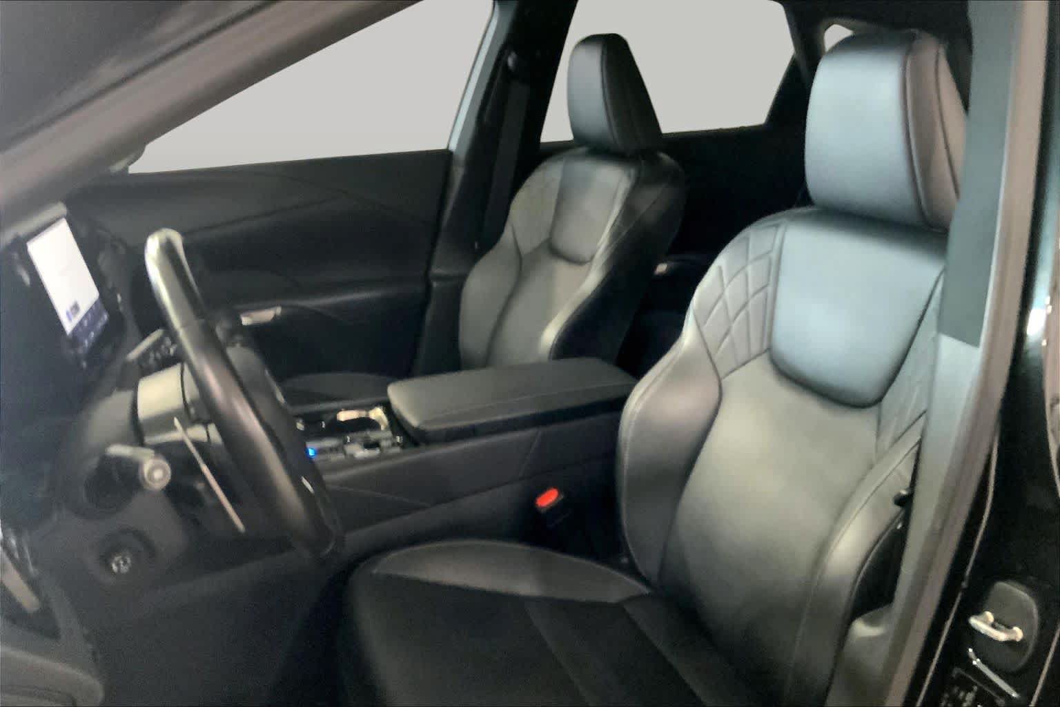 Used 2024 Lexus RX 350 FWD w/ Technology Package image 15
