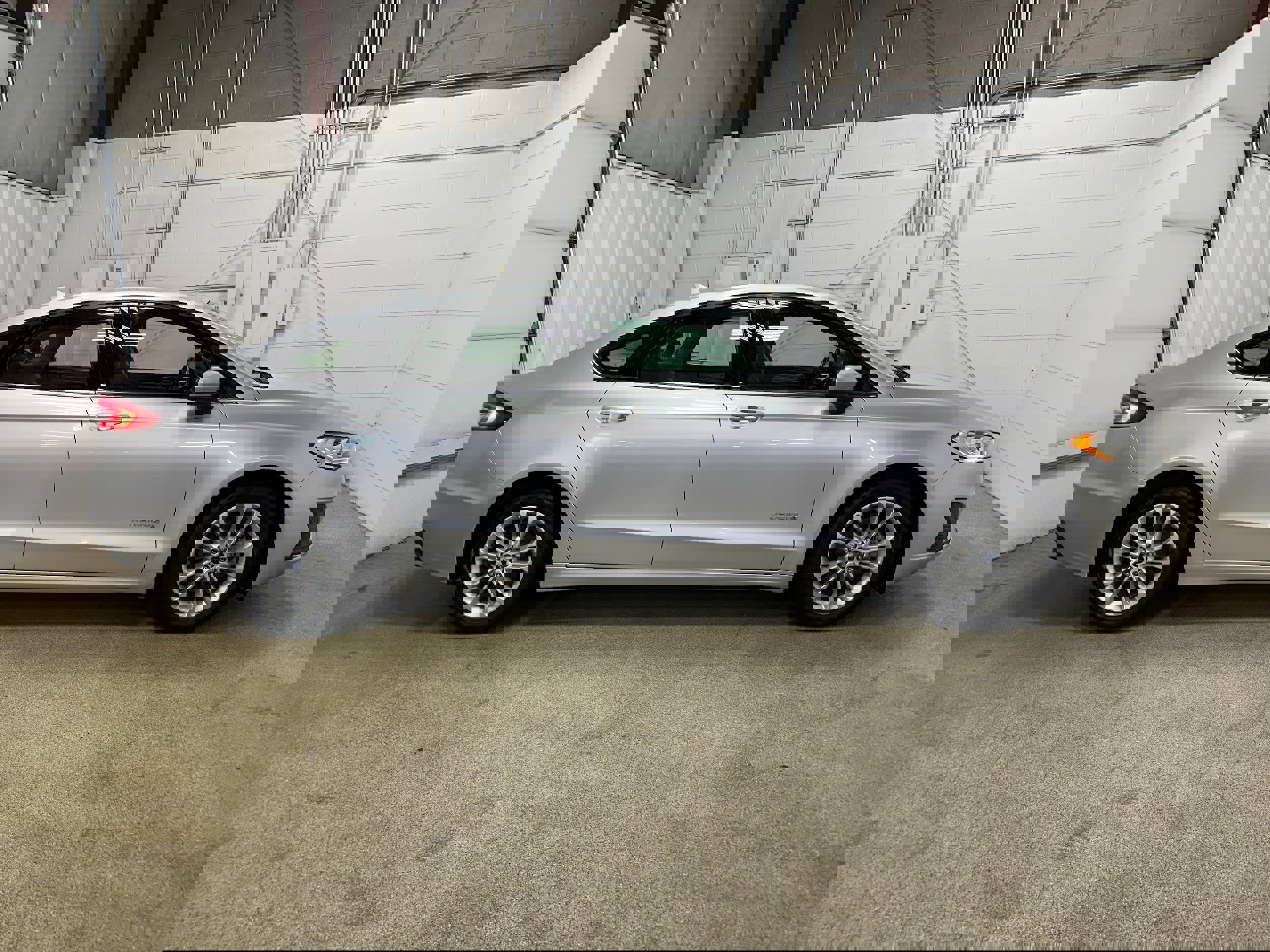 Certified 2019 Ford Fusion SE image 5