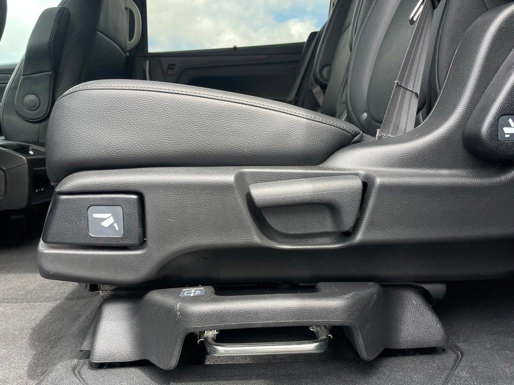 Certified 2025 Honda Odyssey EX-L image 40