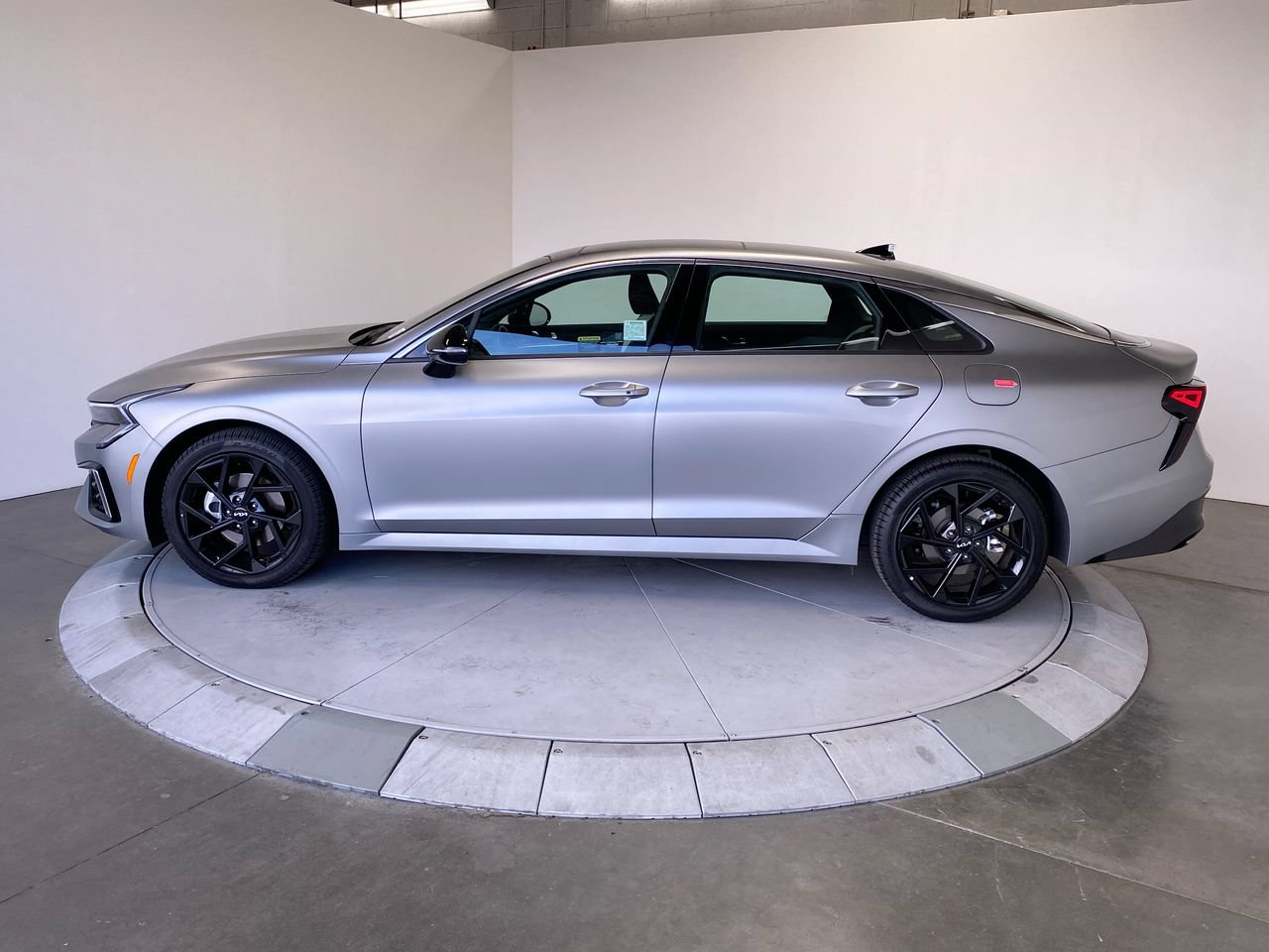 Used 2026 Kia K5 GT-Line w/ GT-Line Premium Package FWD image 2