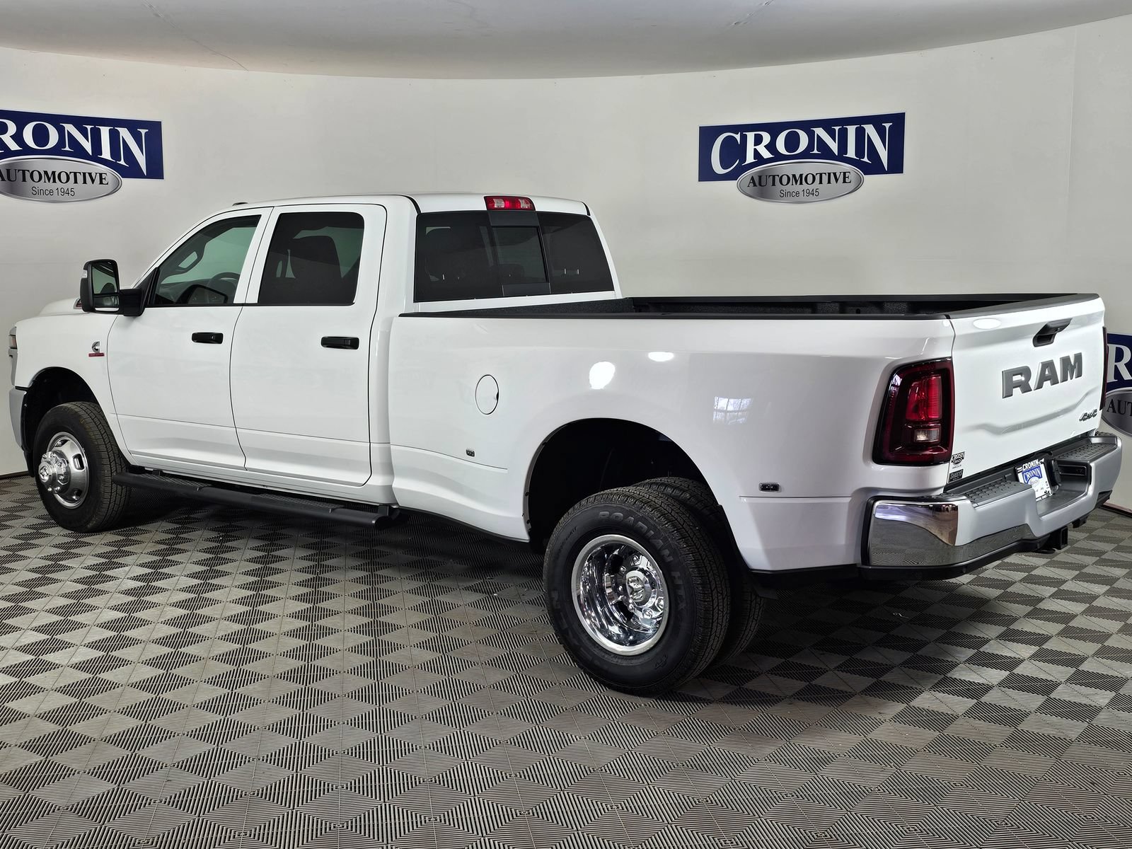 New 2026 RAM 3500 Tradesman AWD/4WD image 3