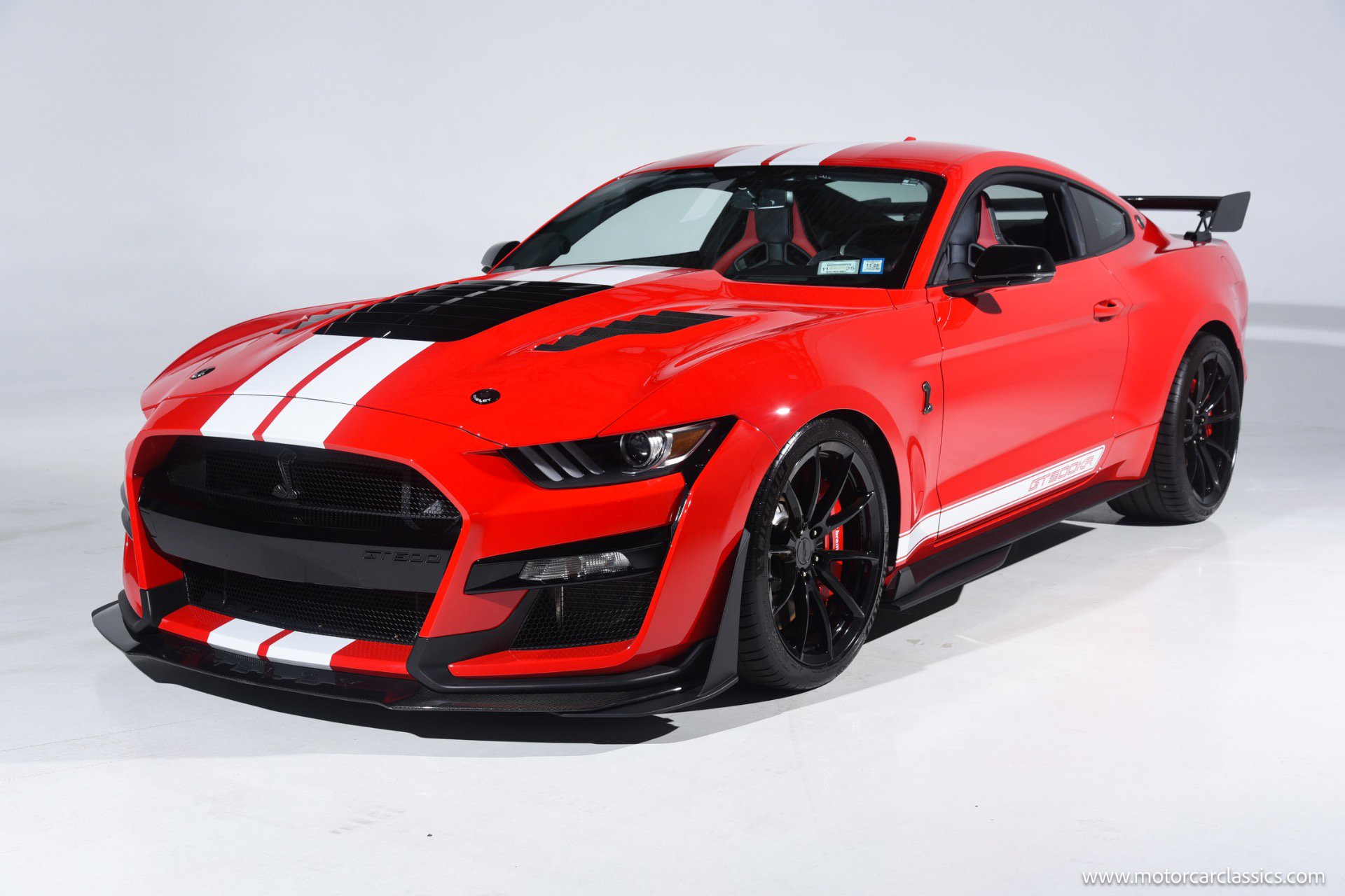 Used 2021 Ford Mustang Shelby GT500 w/ Carbon Fiber Track Pack image 3