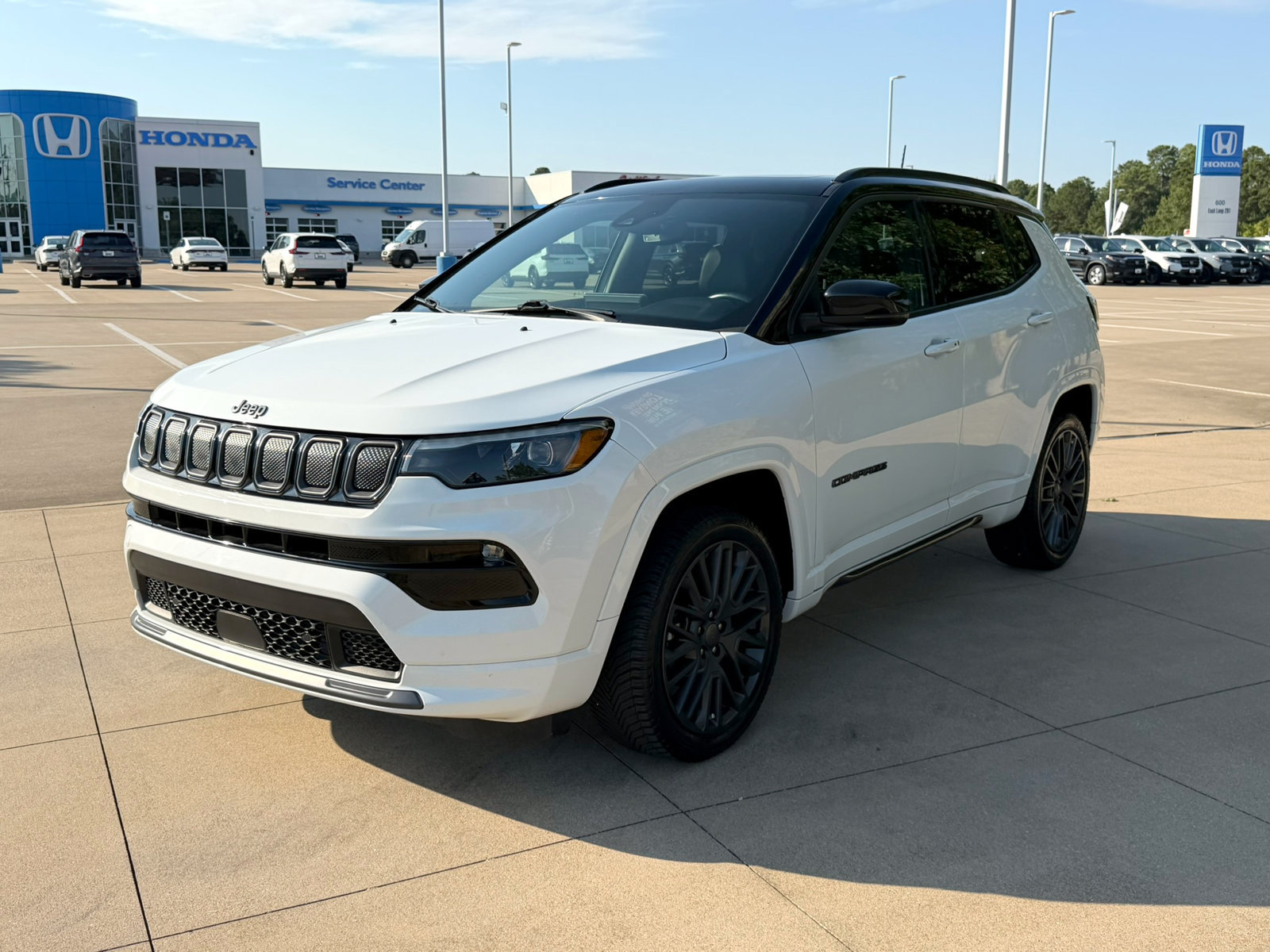 Used 2022 Jeep Compass High Altitude AWD/4WD image 3