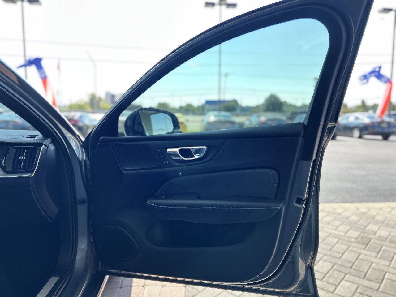 Used 2021 Volvo S60 T5 R-Design AWD/4WD image 55