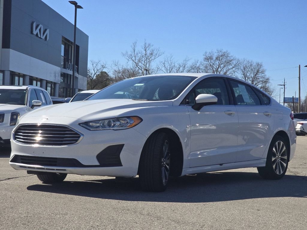 Used 2019 Ford Fusion SE AWD/4WD image 12